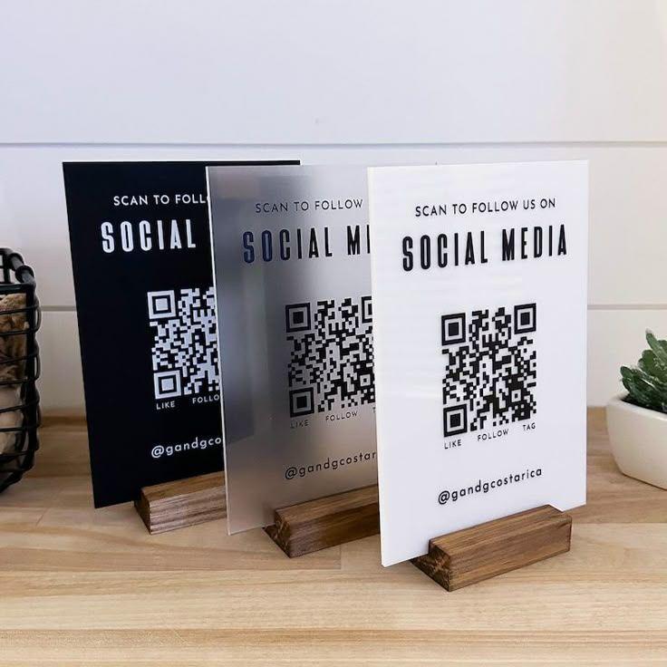 QR Code Acrylic Table Stands